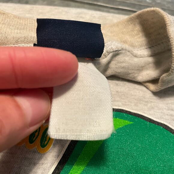 Vintage 90s Taz Tasmanian Devil Bet Your Shamrocks I'm Irish Shirt XL Leprechaun - Picture 11 of 16